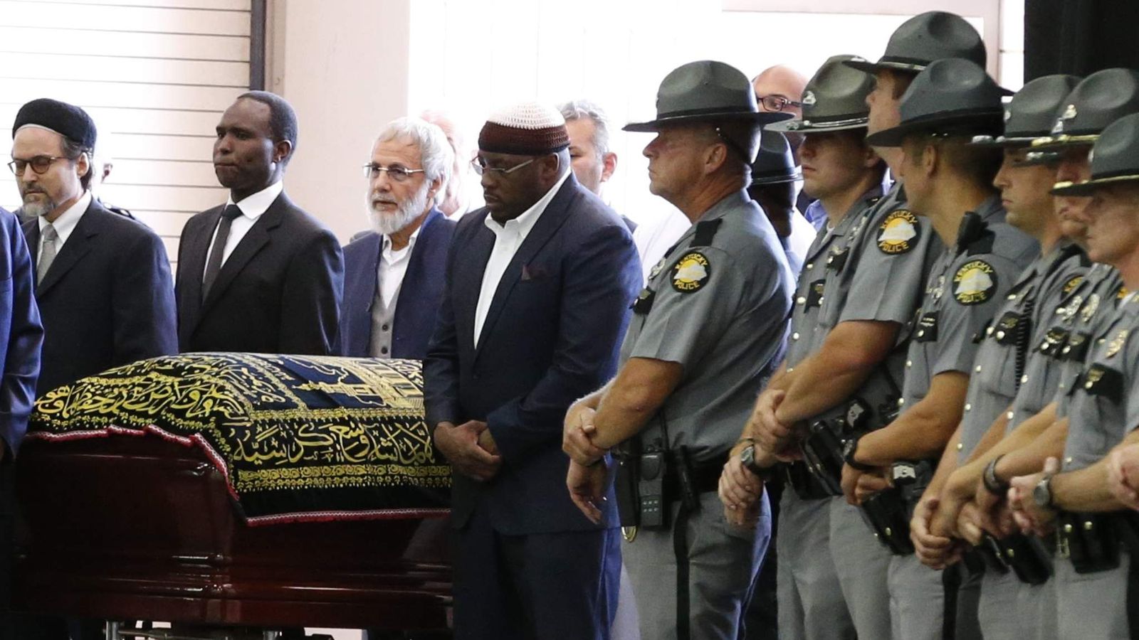 Muslim Funeral Service Honours Muhammad Ali 2037
