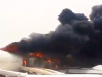 Plance crash lands at Dubai airport