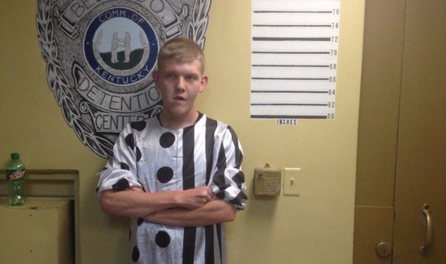 Man in clown suit arrested in Kentucky for 'causing alarm' Man in clown suit arrested in Kentucky for 'causing alarm'