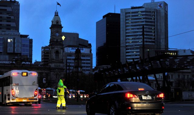 Storm cuts power to 1.6 million people in South Australia Storm cuts power to 1.6 million people in South Australia