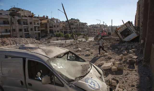Two million people without water amid fresh Aleppo strikes Two million people without water amid fresh Aleppo strikes