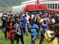 The train was crammed with people due to road traffic disruption