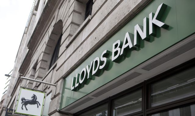Analysts Recommendations: Lloyds Banking Group plc (NYSE:LYG) Analysts Recommendations: Lloyds Banking Group plc (NYSE:LYG)