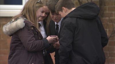 Warning over 'risky' app for teens