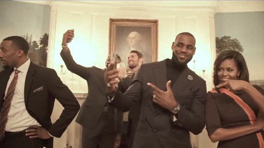 Michelle Obama joins LeBron James and the Cleveland Cavaliers in the Mannequin challenge