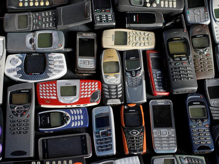 Dialling back time: Nokia 3310 ‘will be re-released this month’