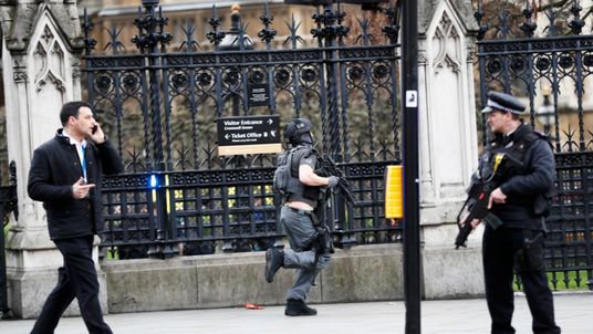 Armed police respond outside Parliament during an incident on Westminster Bridge in London, Britain March 22, 2017. REUTERS/Stefan Wermuth