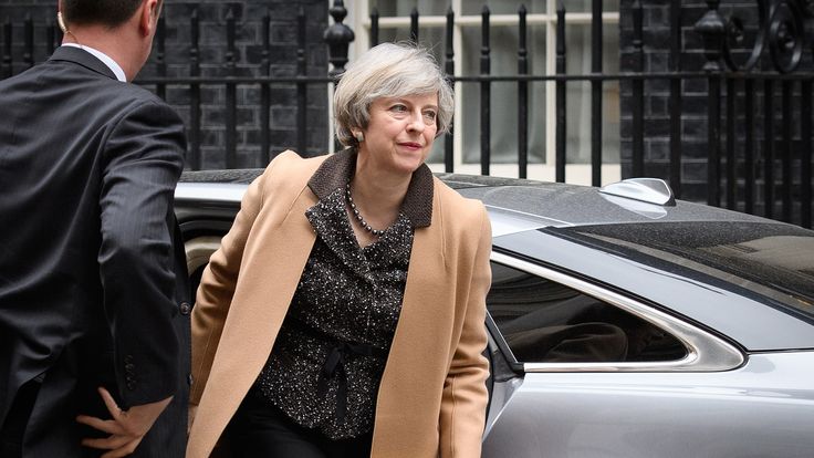 Sturgeon: Scotland will keep the pound and apply for full European Union membership Sturgeon: Scotland will keep the pound and apply for full European Union membership