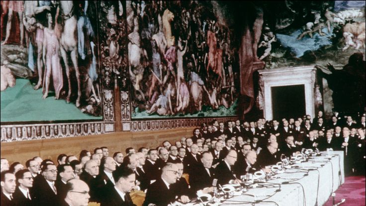 Ministers sign the treaty to form the European Economic Community (EEC) on March 25, 1957.