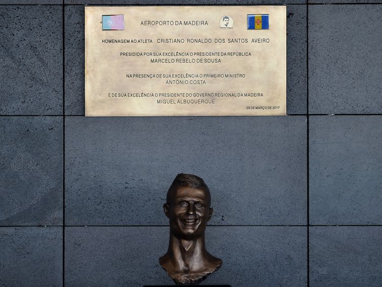 A bust of Cristiano Ronaldo has caused a storm on the internet