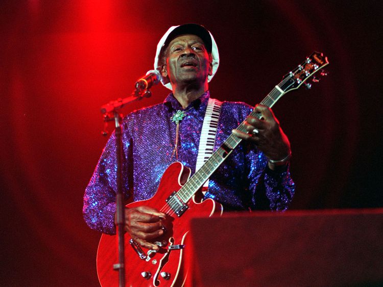 File photo dated 11/07/00 of American rock &#39;n&#39; roll star Chuck Berry 