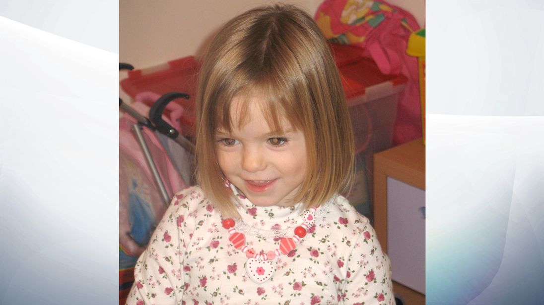 Madeleine McCann: Met Police rules out its four official suspects 69a345bad3bcfd69b228cbb1afa67bdd23a68a9134e372569a8ef3ccf185dc59_3935017