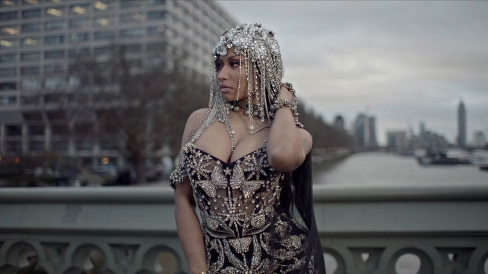 Minaj slammed for Westminster Bridge footage in new video Minaj slammed for Westminster Bridge footage in new video