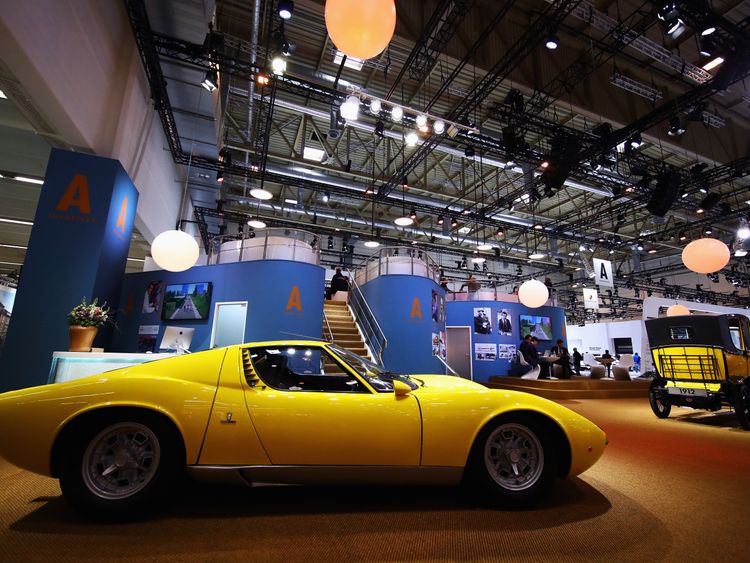 Lamborghini Miura P400