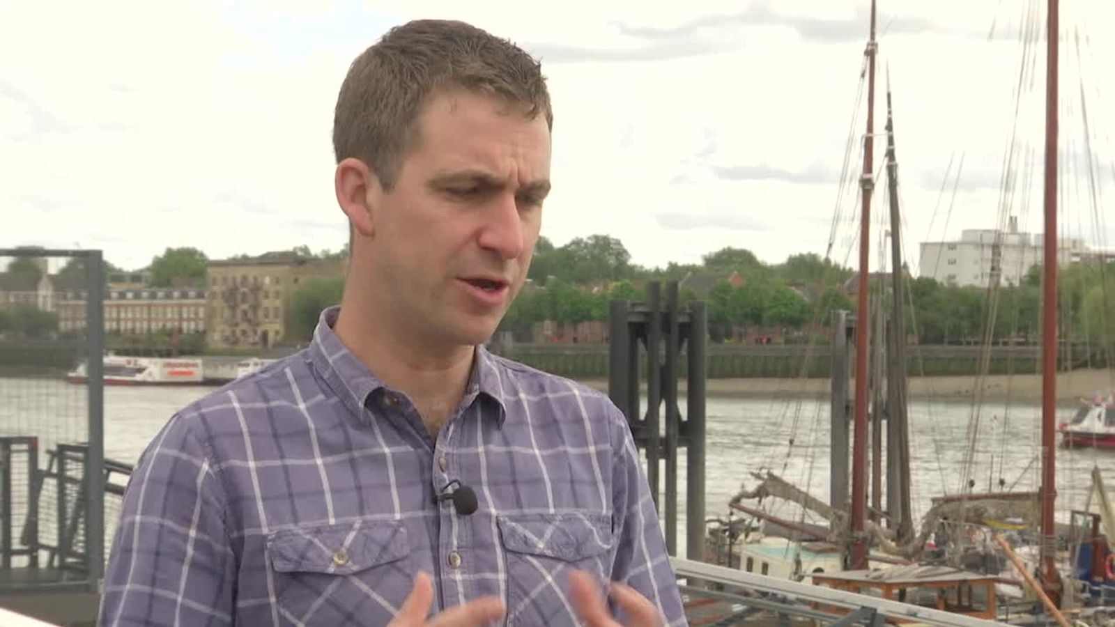 Politicians put aside differences to honour murdered MP Jo Cox