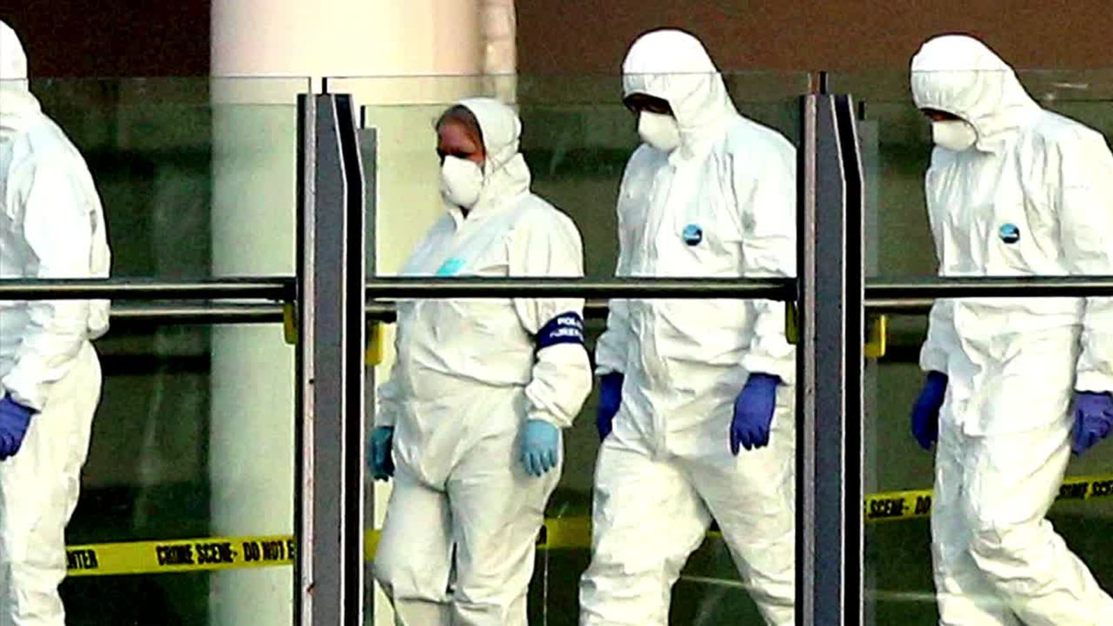 Manchester bomber Salman Abedi 'asked mother for forgiveness hours before attack' Manchester bomber Salman Abedi 'asked mother for forgiveness hours before attack'