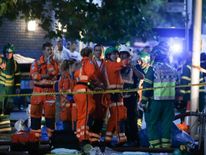 Emergency services on the scene of the fire