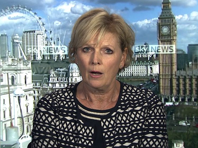Conservative MP Anna Soubry has joined a group of cross-party politicians to oppose government plans for a hard Brexit