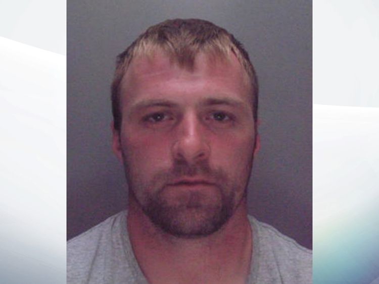 Five-year-old Molly Owens missing with wanted father Five-year-old Molly Owens missing with wanted father