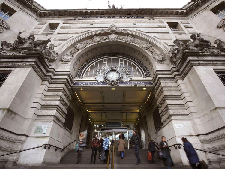 South West Trains warns of London Waterloo disruption South West Trains warns of London Waterloo disruption