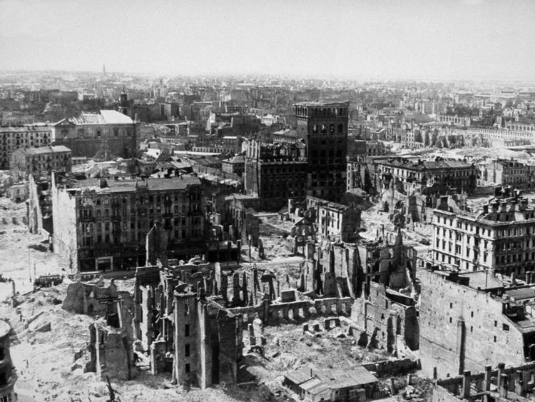 The ruins of Warsaw after a sustained WWII attack