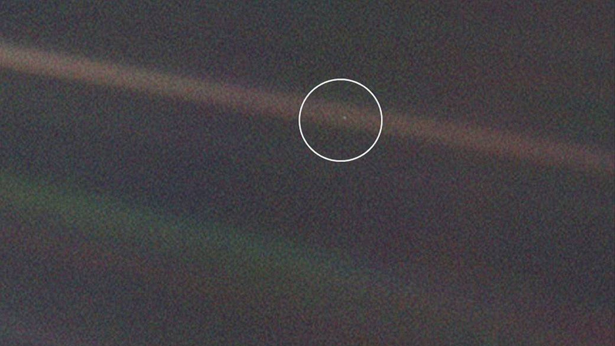 Pale Blue Dot снимок земли