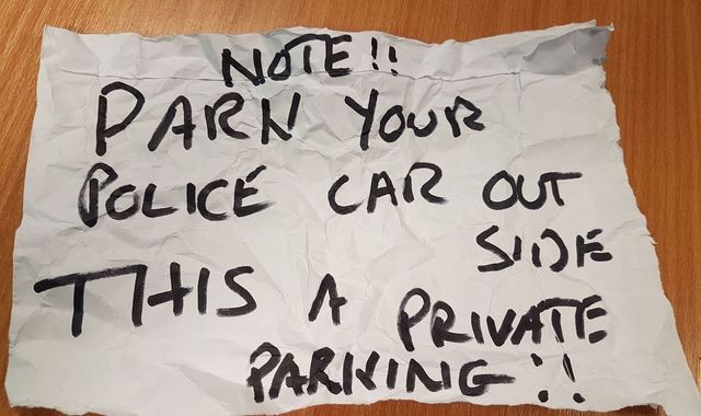 Angry note for Surrey Police officers dealing with 'life or death' emergency Angry note for Surrey Police officers dealing with 'life or death' emergency