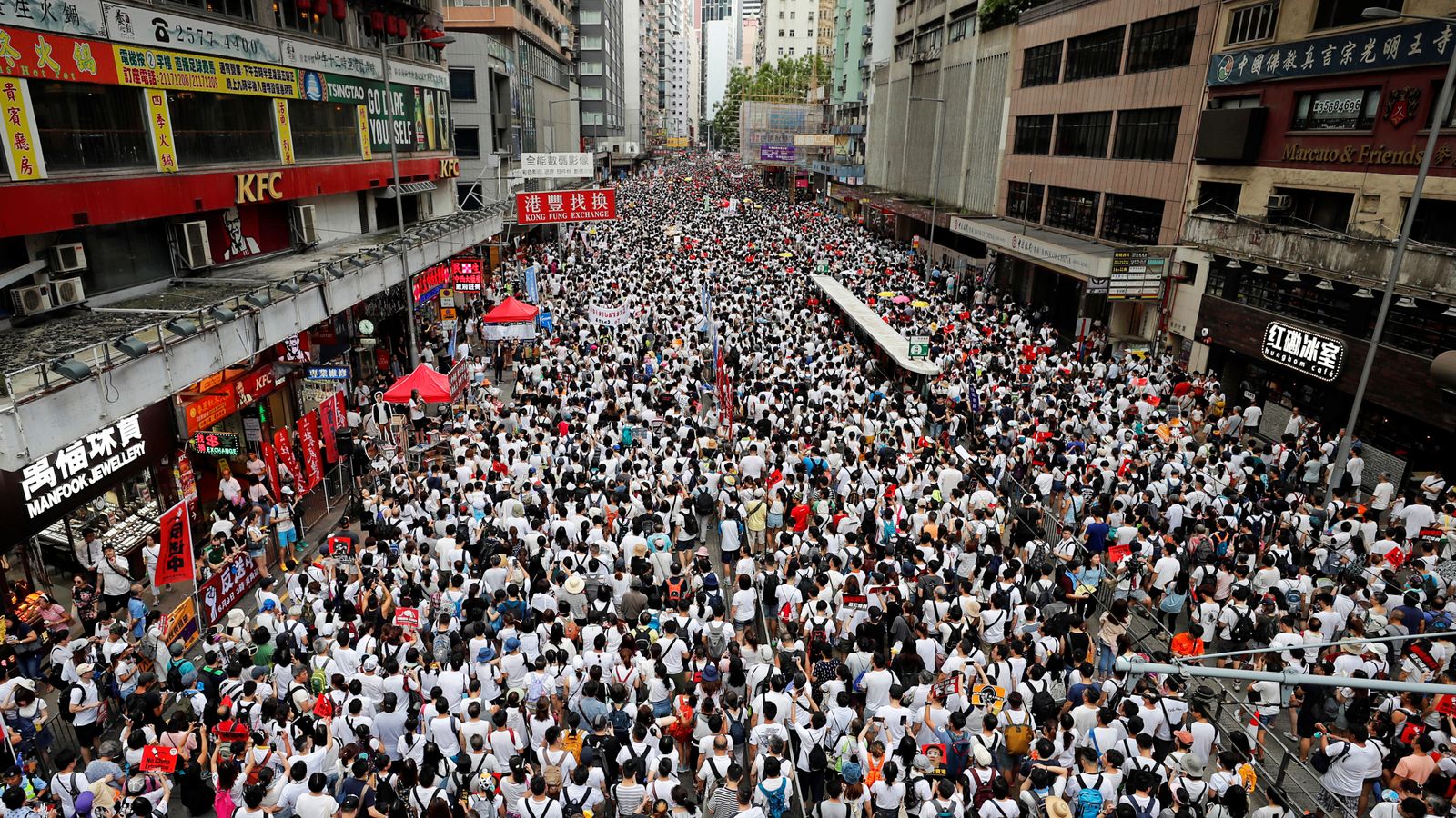 Hong kong gangbang