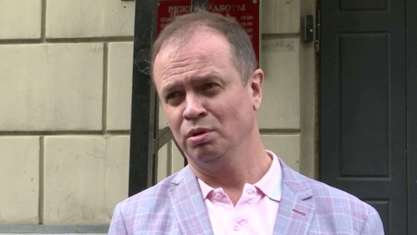 Alexei Navalny: Russian agents detain lawyer due to defend jailed Kremlin critic's groups - Alexei Navalny: Russian agents detain lawyer due to defend jailed Kremlin critic's groups