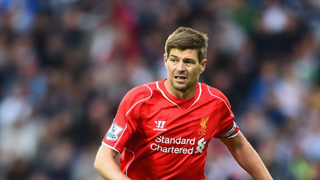 Steven Gerrard of Liverpool on the ball during the Barclays Premier League match between West Bromwich Albion and Liverpool at The Hawthorns