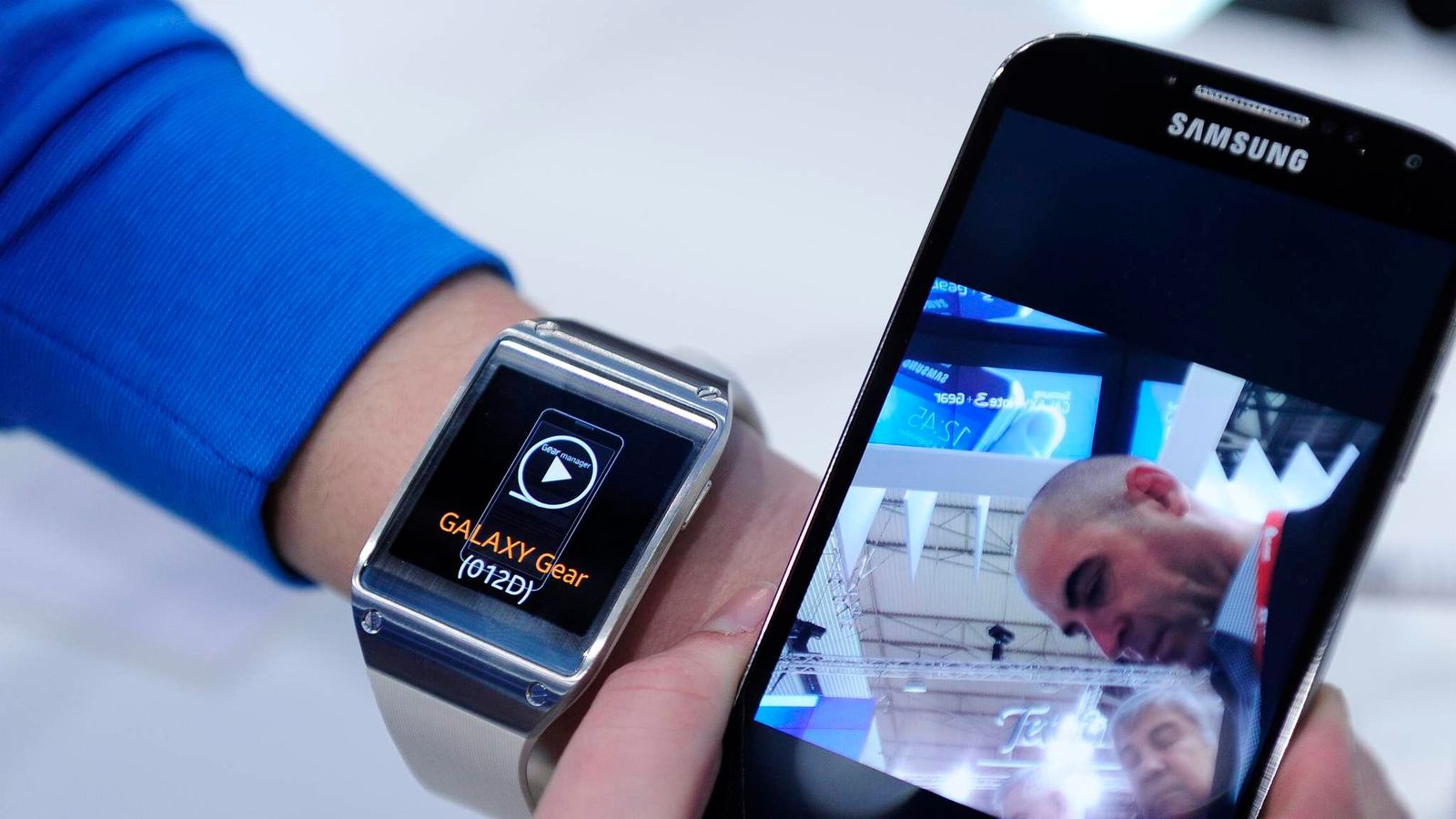 Galaxy wearable что это. Samsung Wearable нет Samsung pay. Samsung Wearable мобильный оператор.