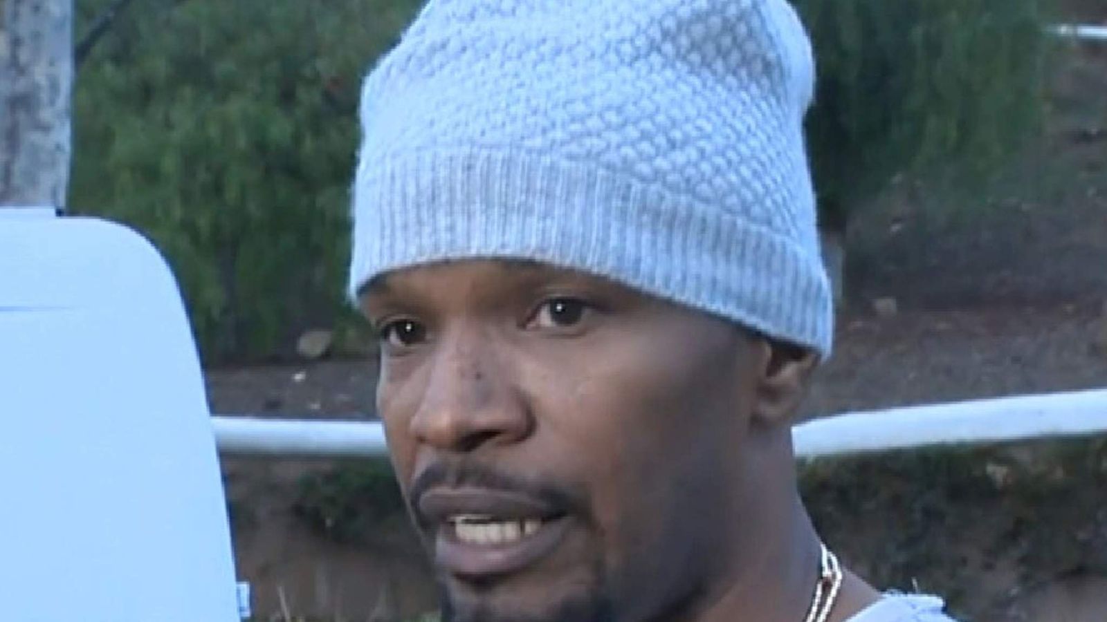 Jamie Foxx Rescues Man From Burning Truck Us News Sky News 