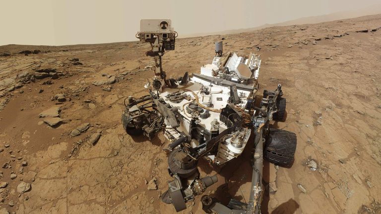 Mars Rover Finds Possible Signs Of Life, Science & Tech News