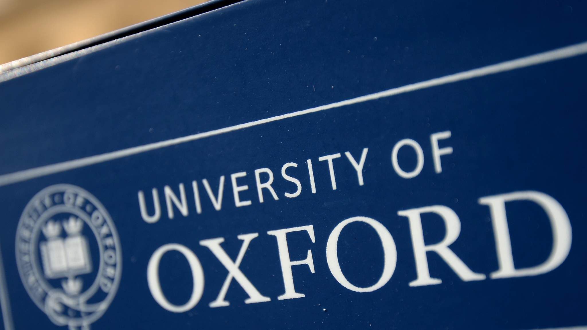 Oxford University. Оксфорд надпись. Оксфорд Королевская почта.