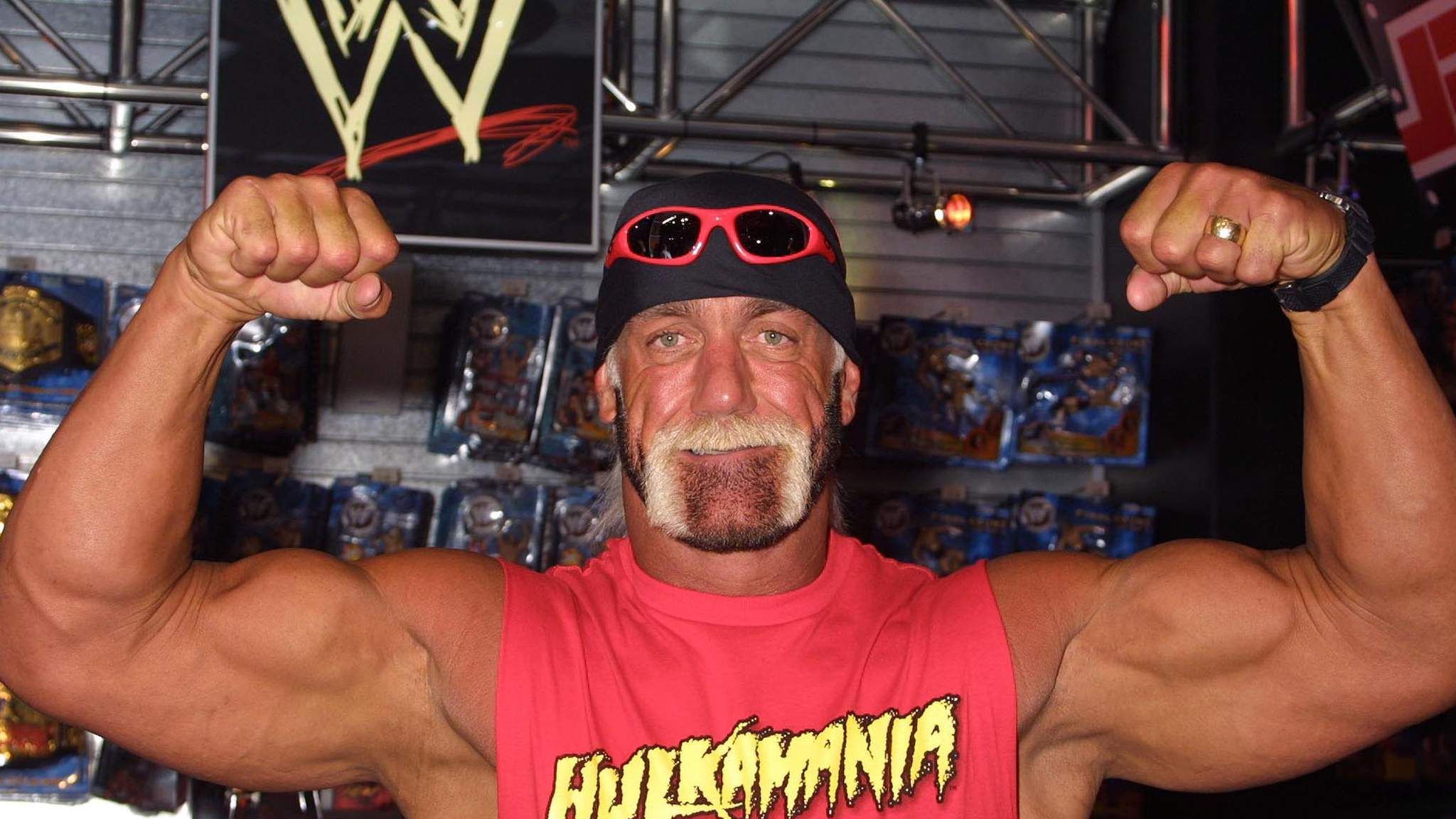 Hulk Hogan Takes Stand In 100m Sex Tape Trial Us News Sky News