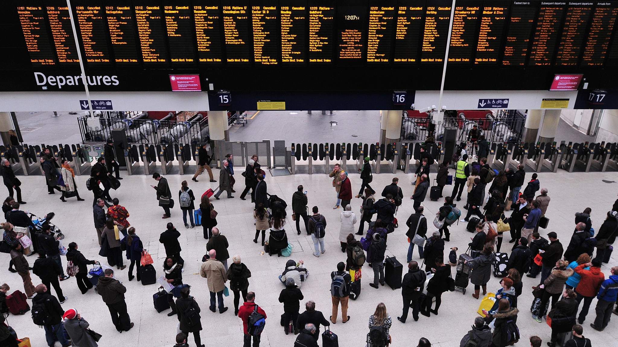 Make Rail Delay Refunds Easier, Watchdog Says Business News Sky News