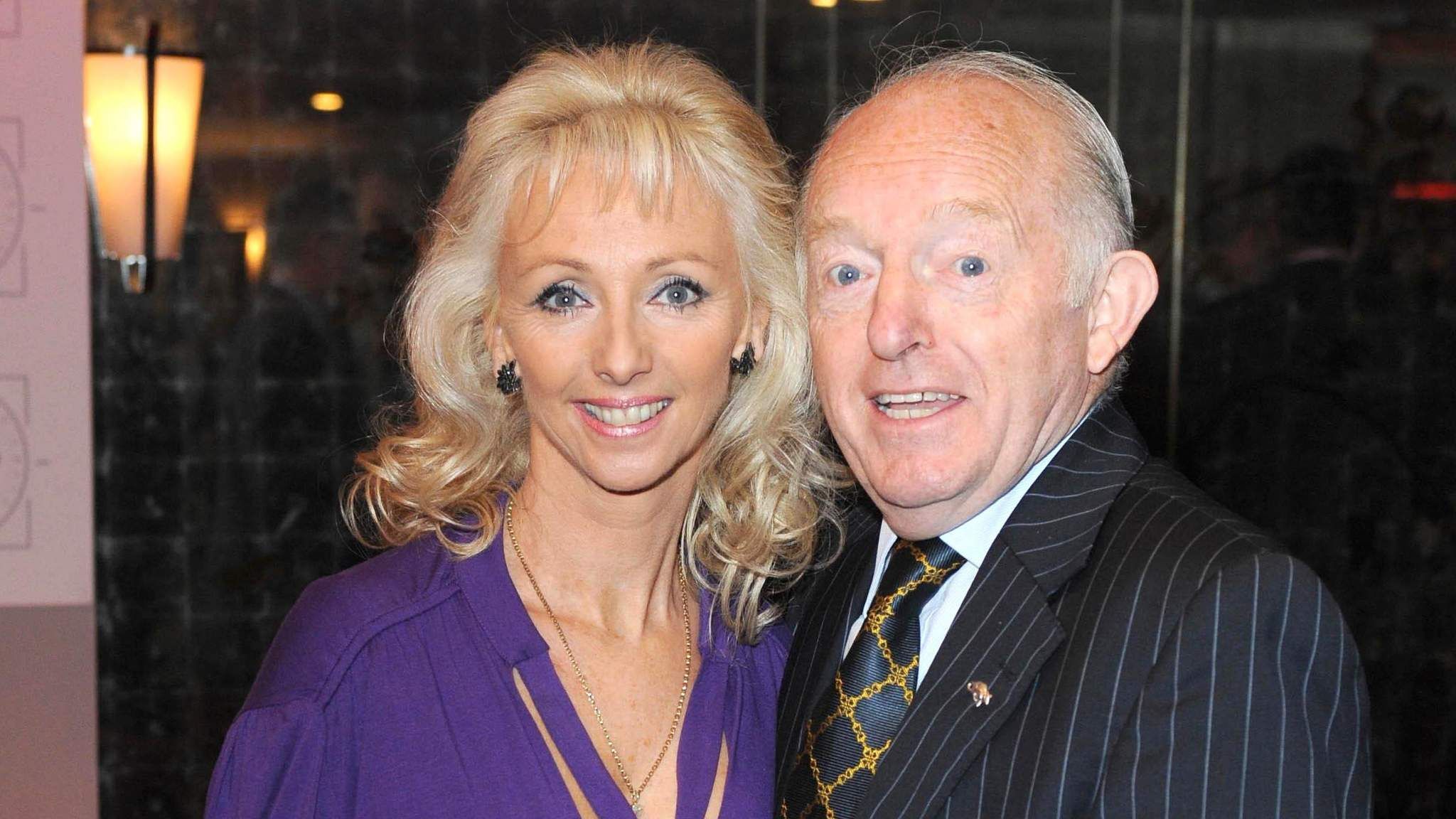 Paul danny. Paul danny. Paul daniels. Пол дэниэлс в молодости. Magician.