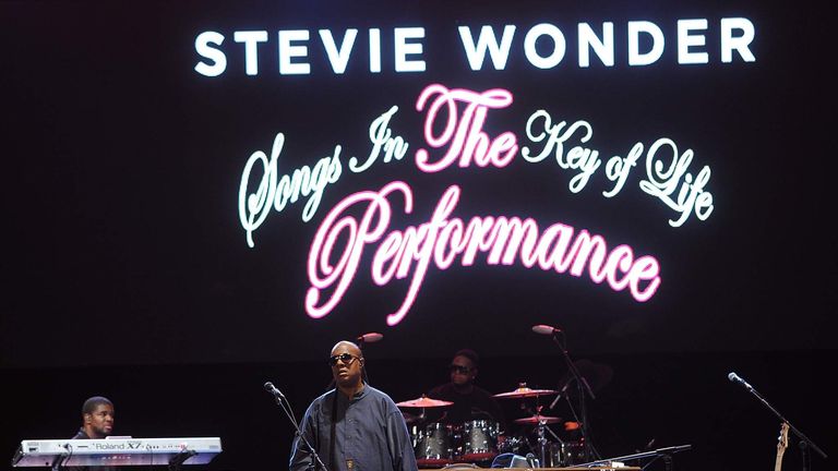 Stevie Wonder - Isn't She Lovely (Hyde Park 2016) 