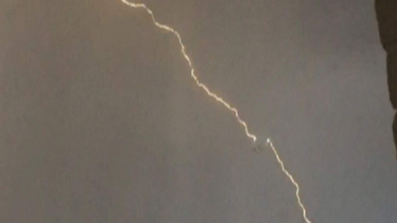 Lightning Strikes Plane Near Heathrow | UK News | Sky News