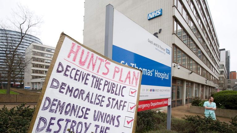 Junior doctors' strike: Jeremy Hunt rejects BMA offer to cancel