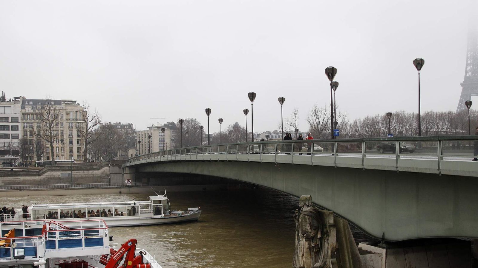 River Seine Reaches Highest Level In 35 Years World News Sky News