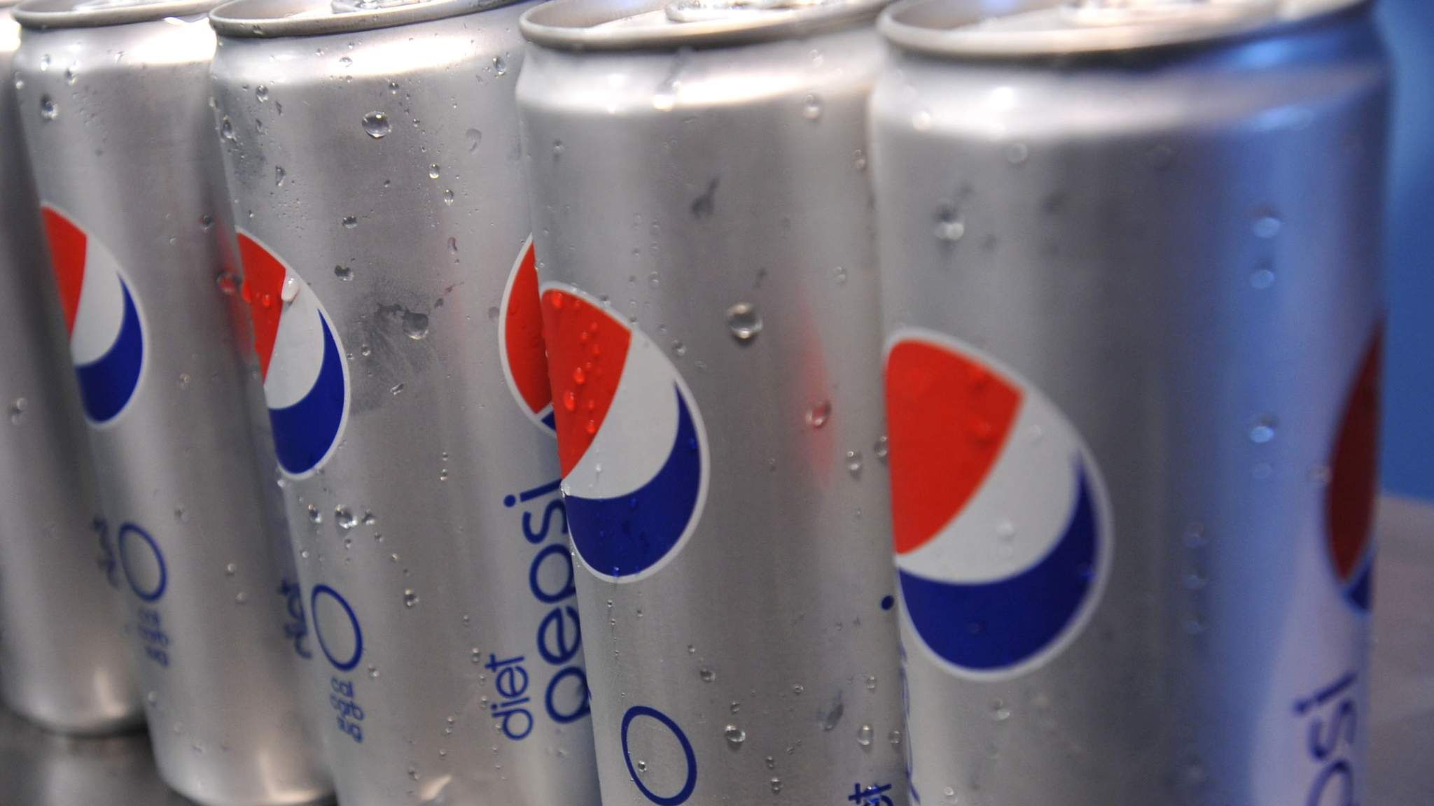 Pepsi To Reintroduce Aspartame In Diet Drinks | US News | Sky News