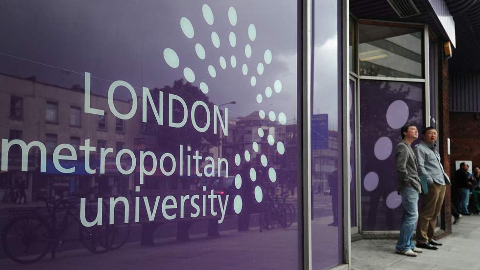 London met. Лондонский университет метрополитен. Лондон Метрополитан университет. London Metropolitan University.