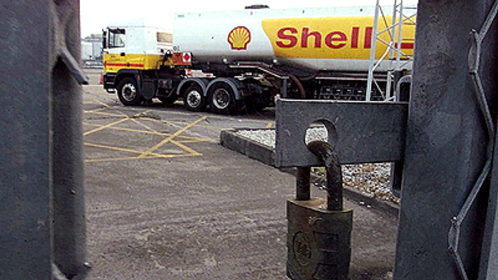 Oil And Petrol Tanker Drivers Warn Of Strike Business News Sky News