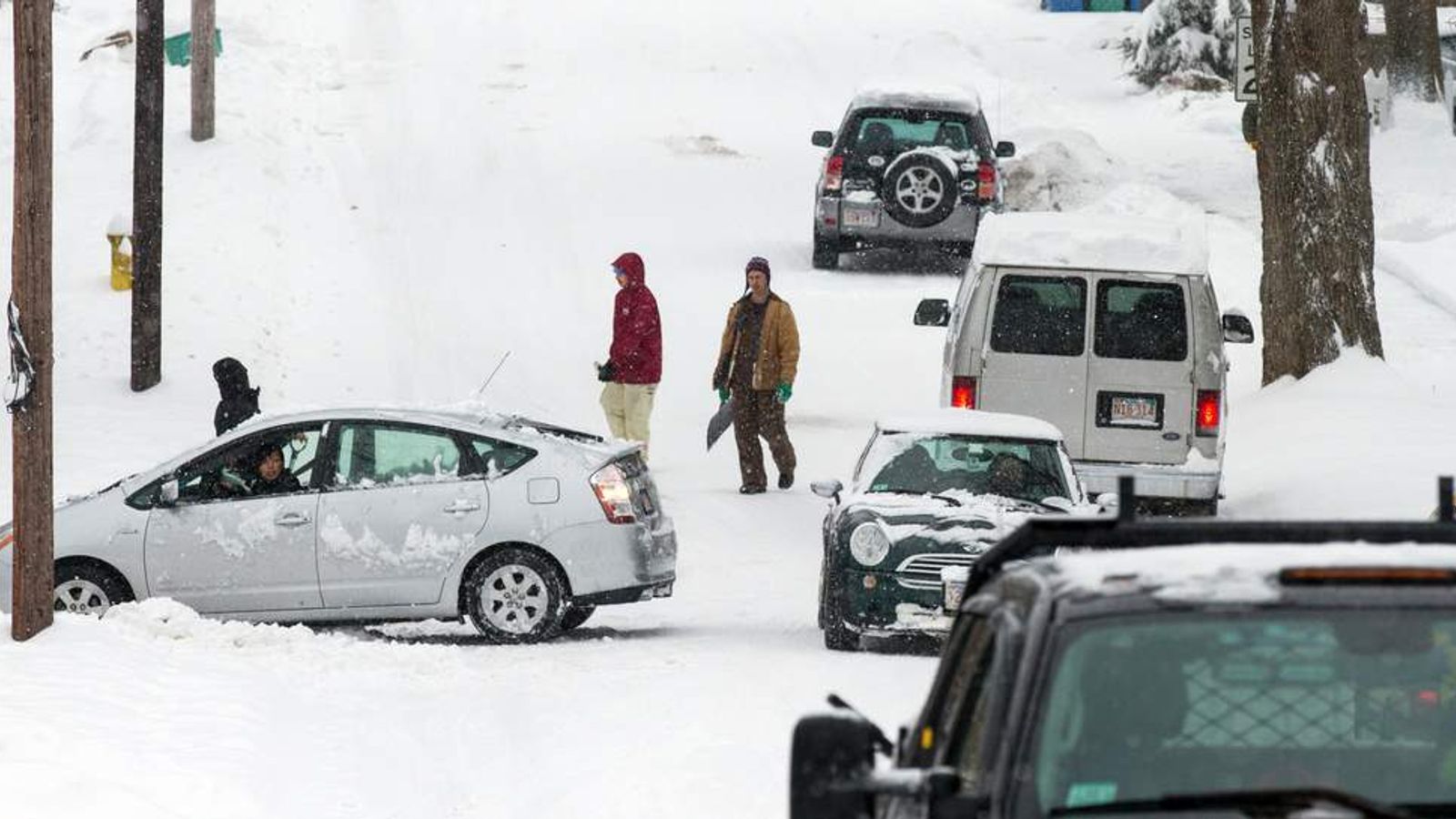 US Snow Storm Heads East After Hitting Midwest | US News | Sky News