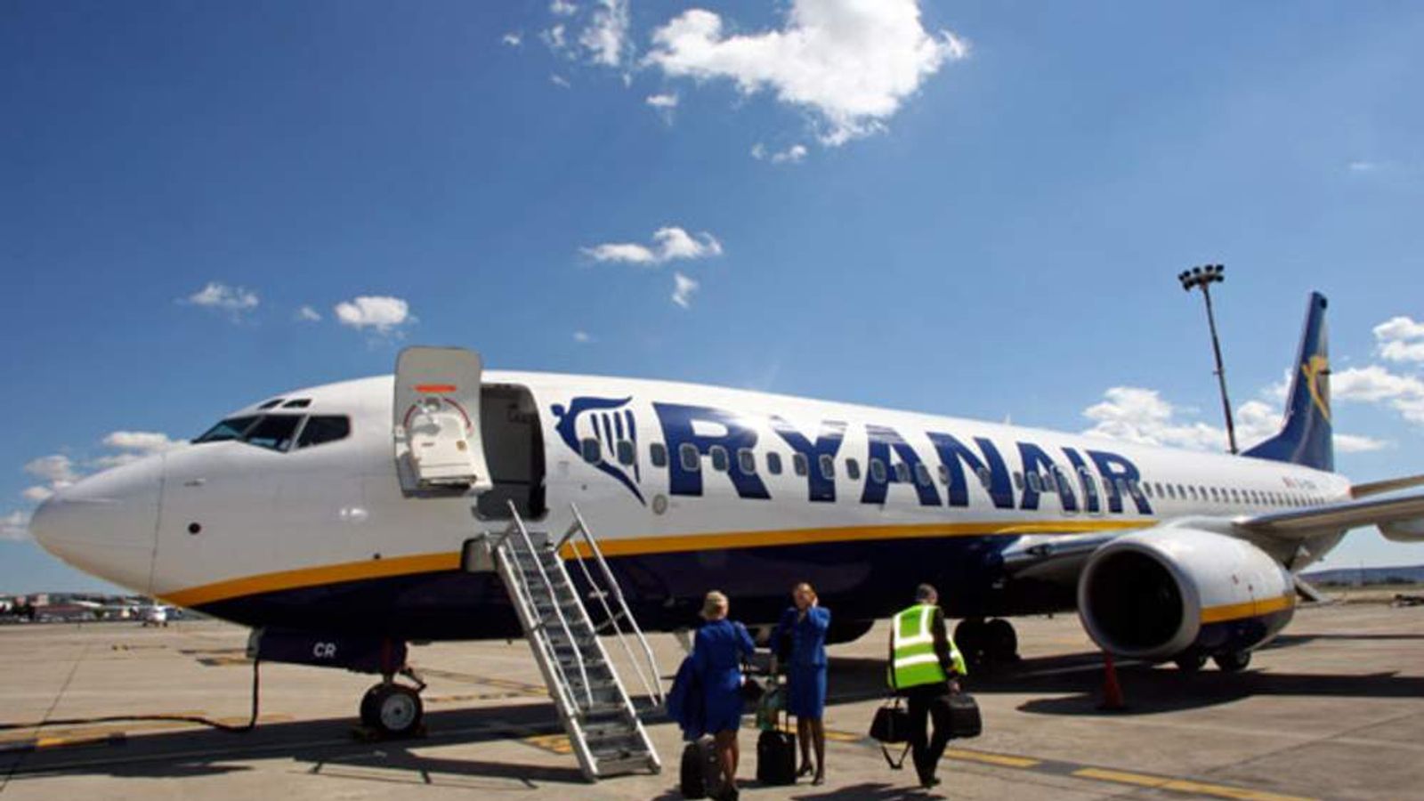 Ryanair To Create 1,000 Jobs This Year Business News Sky News