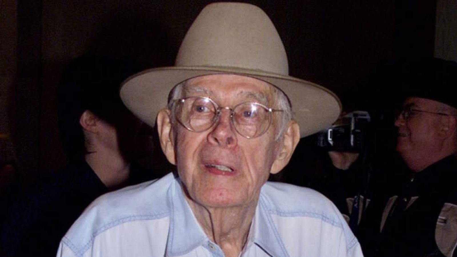 M*A*S*H Actor Harry Morgan Dies Aged 96 Ents & Arts News Sky News