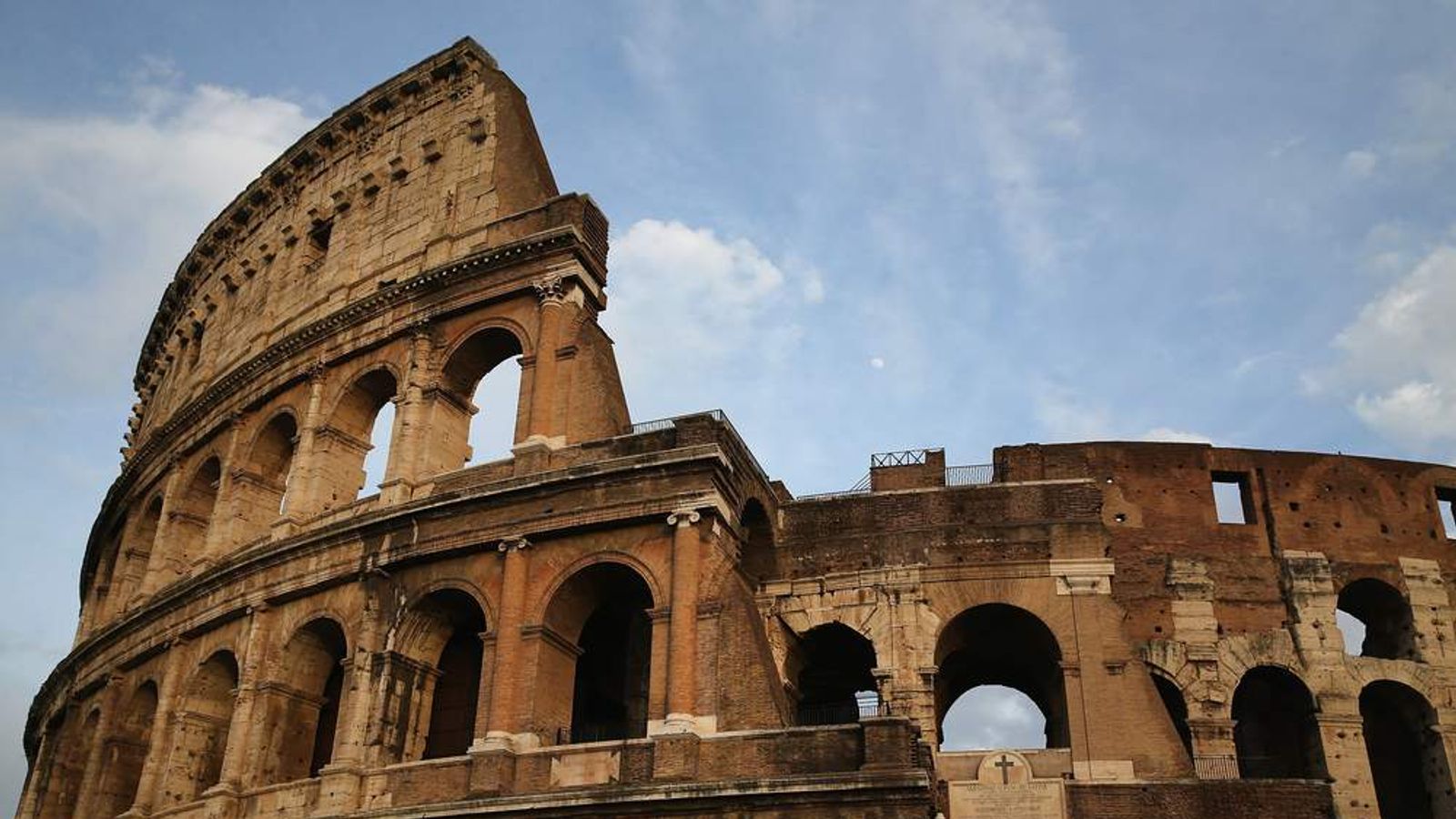 US Tourists Scratch Initials Into Colosseum | US News | Sky News