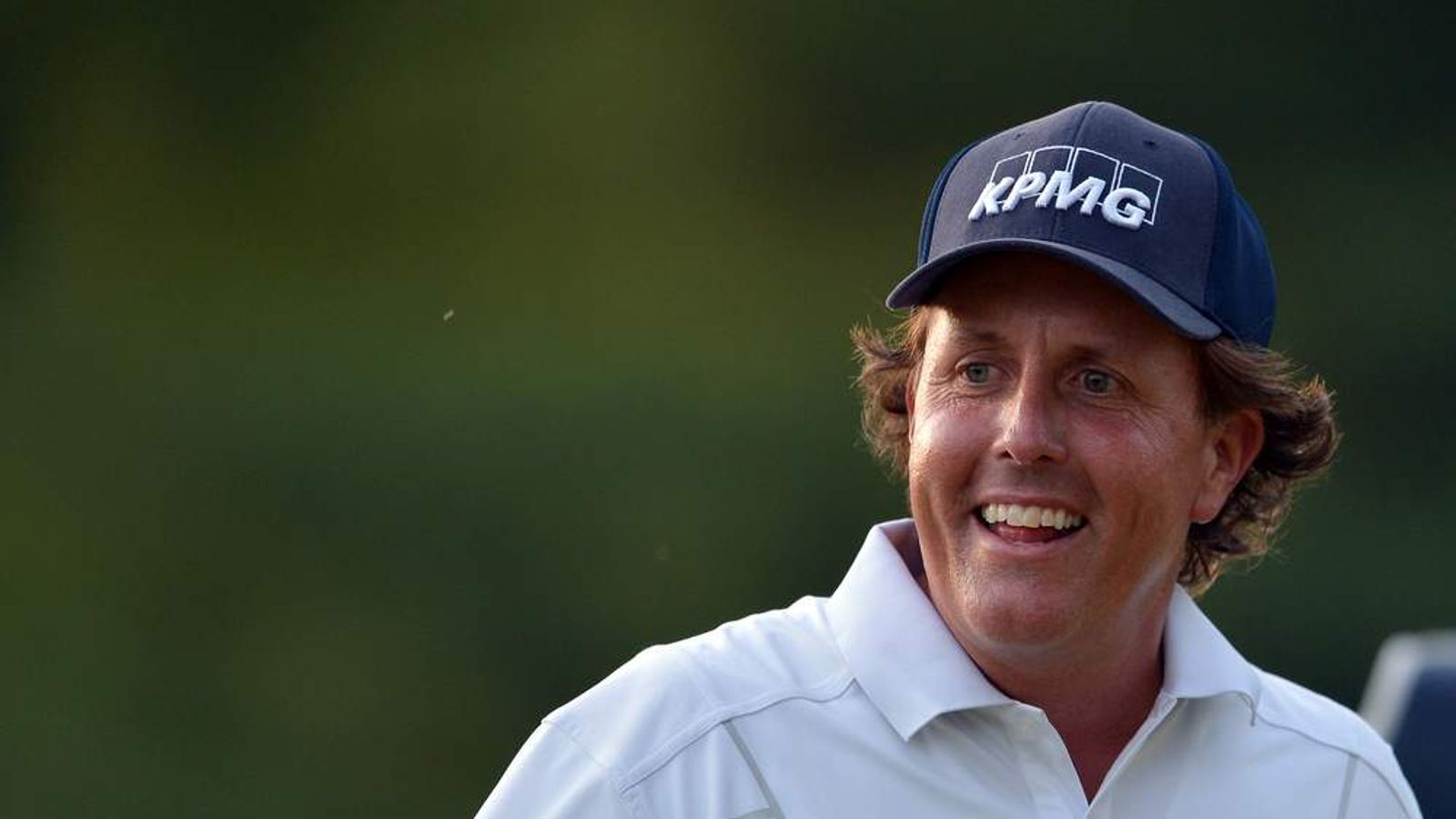 Mickelson On Course For U.S. Open Victory | Scoop News | Sky News