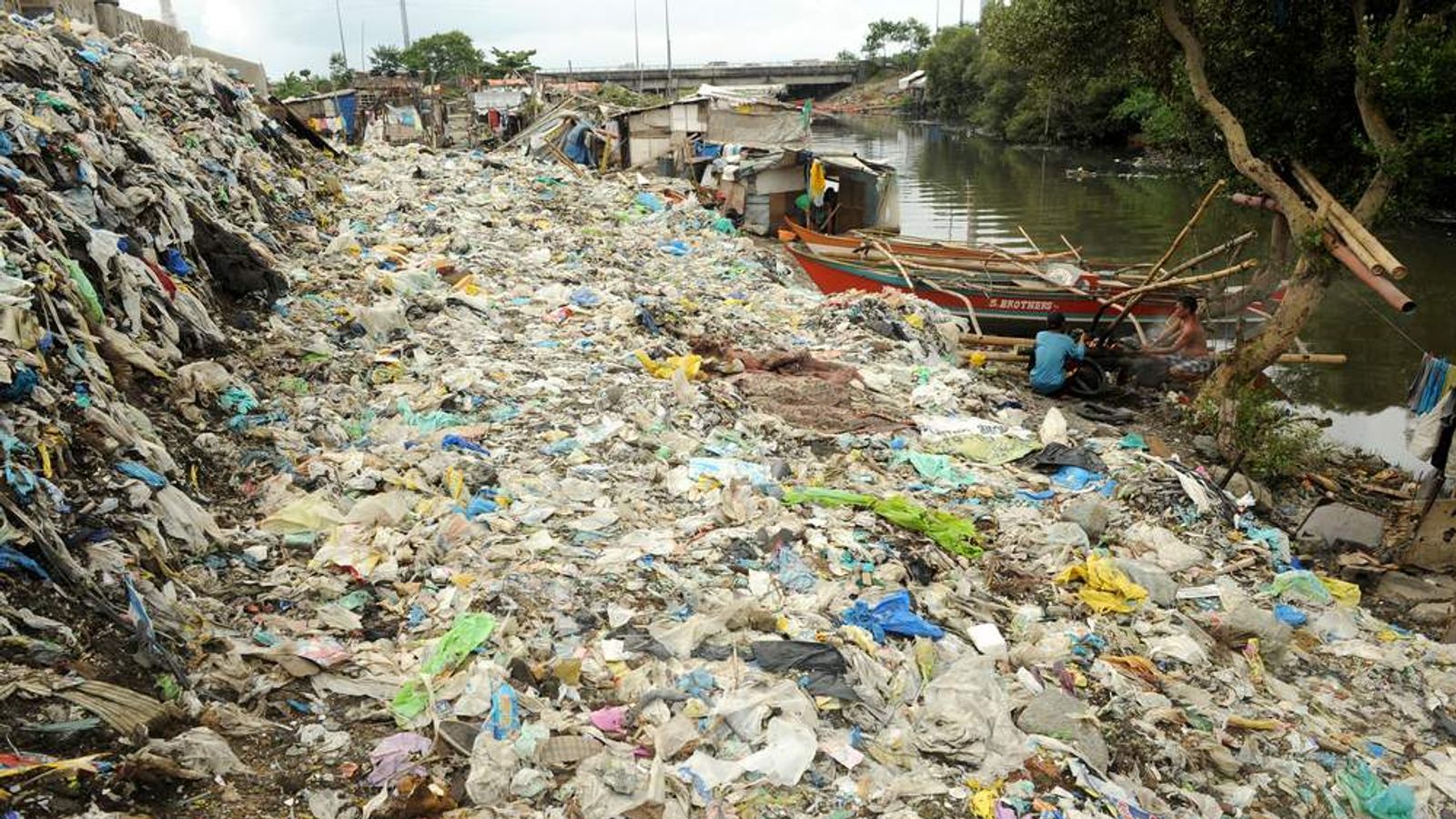 Philippines Capital Extends Plastic Bags Ban | World News | Sky News